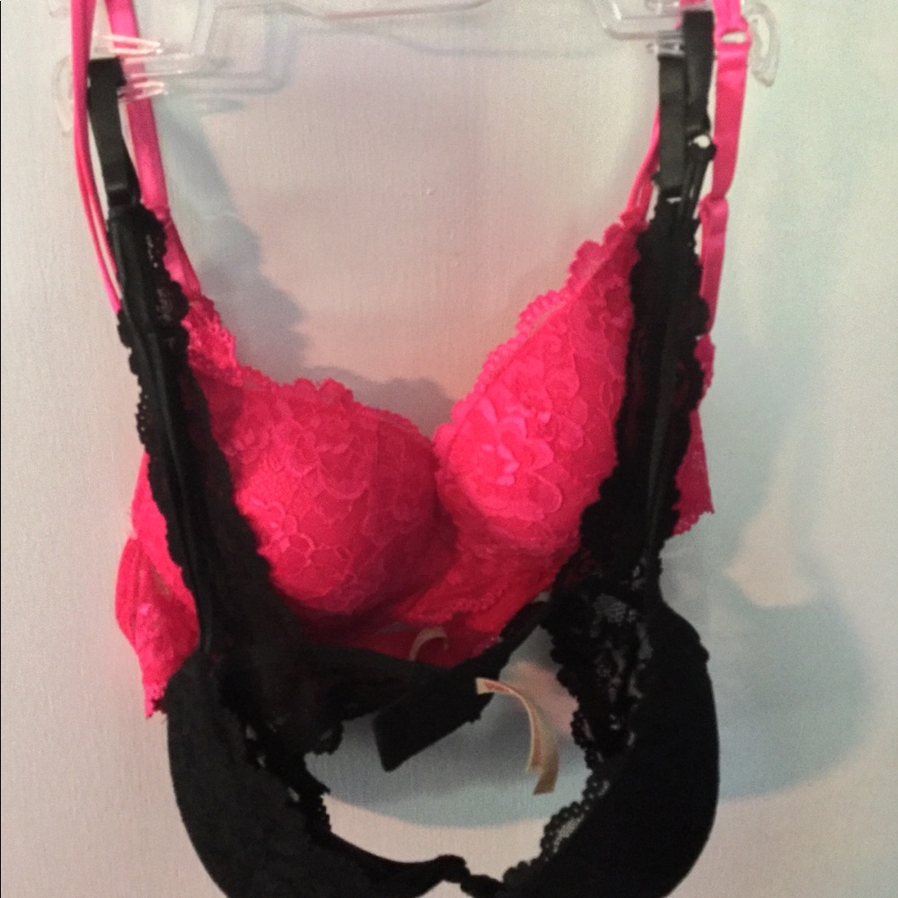 Black and pink lace bras